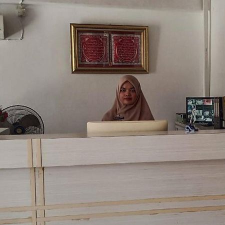 Hotel Shafira Pariaman Syariah Mitra Reddoorz Luaran gambar